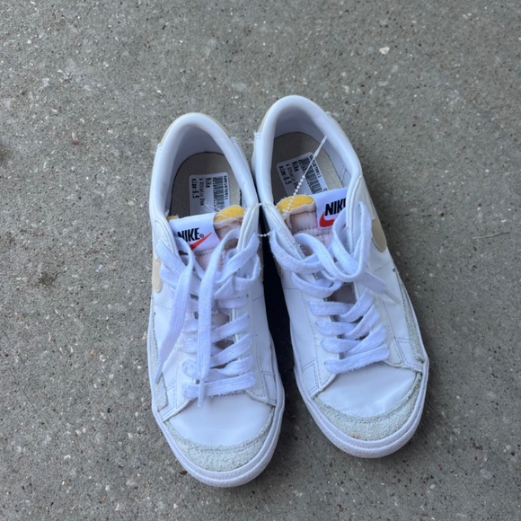 Nike Blazer Low size 6 - Picture 2 of 2